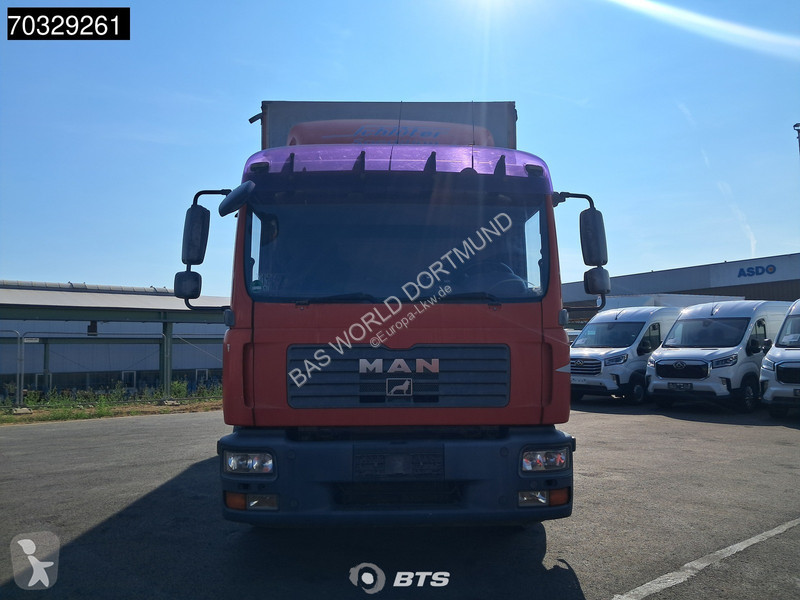 شاحنة MAN 12.240 4X2 12tonner curtainsider...