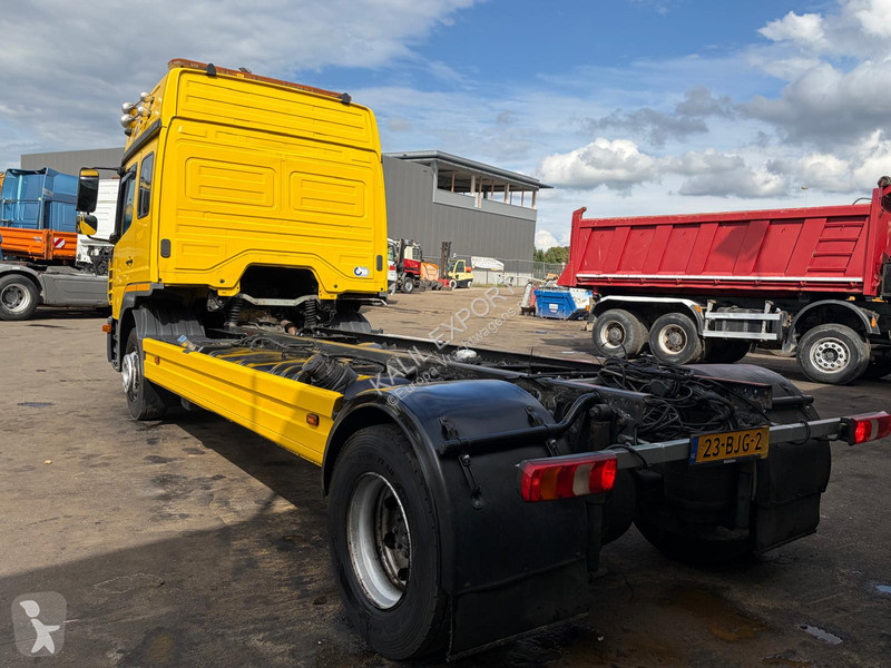 Camion Mercedes Chassis Cabine - Sleeping Cab -...