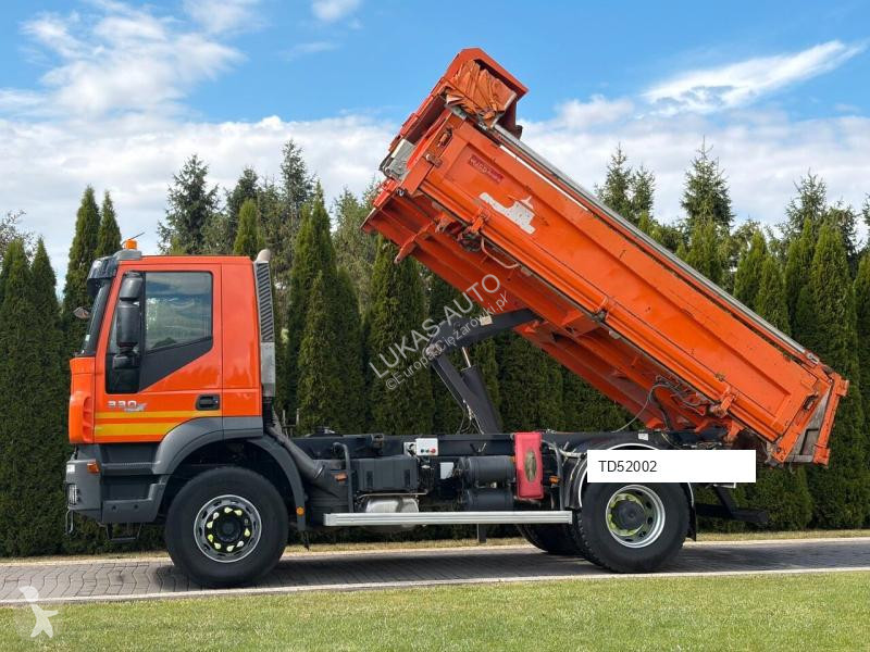 Vrachtwagen Iveco TRAKKER 330