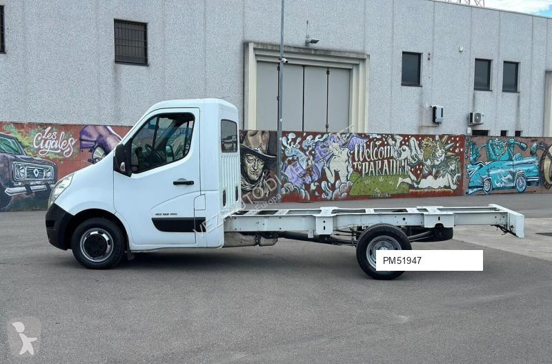 Camion Renault master a telaio