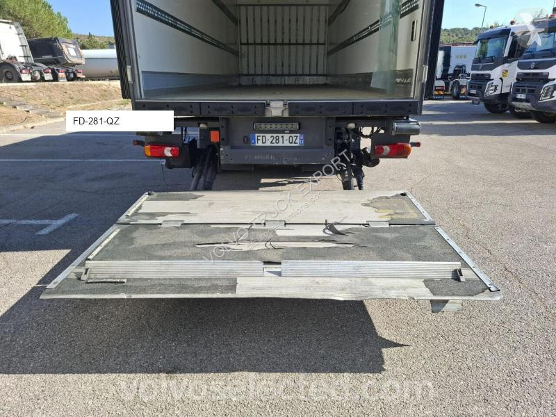 Vrachtwagen Renault D Wide