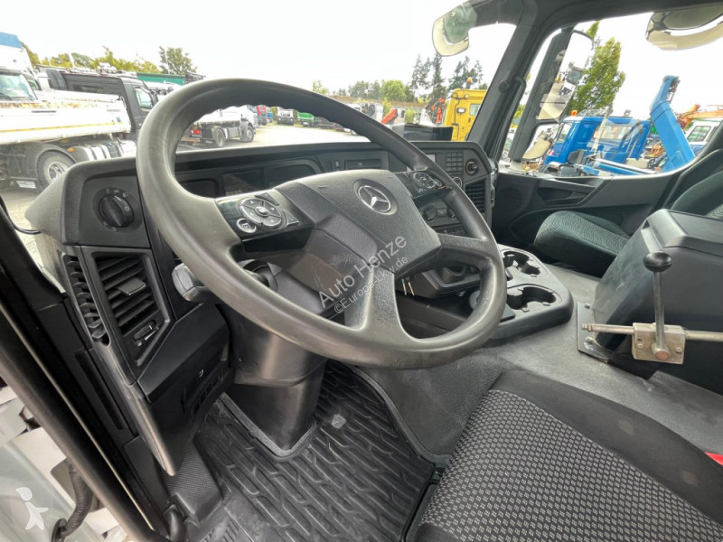 Vrachtwagen Mercedes Arocs 3240 B 8x4...