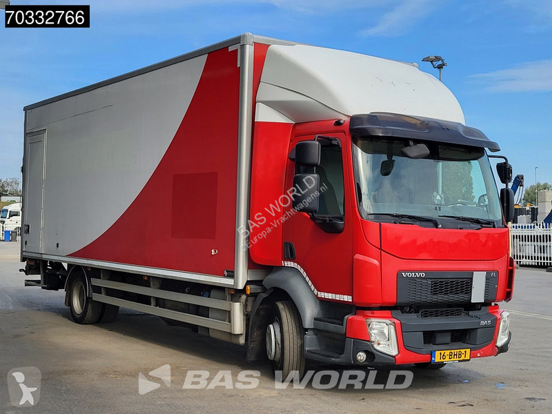 Camion Volvo 210 4X2 12tonner 1500kg...