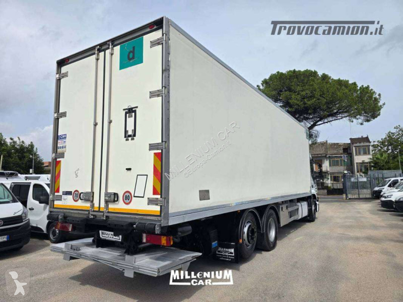 Camion Iveco 360 E5 CELLA 9,60 GRUPPO SPONDA...