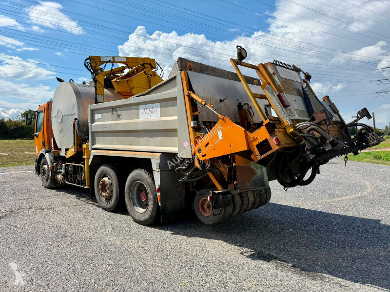 Vrachtwagen Renault 300 6x2 Bitumen / Asfalt Kran