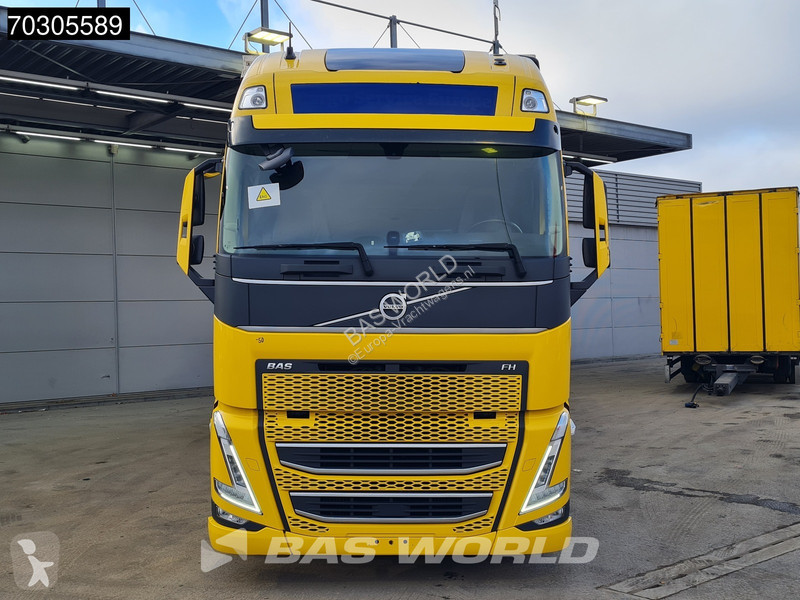 Camión Volvo 460 6X2 Curtainsider LNG Engine...