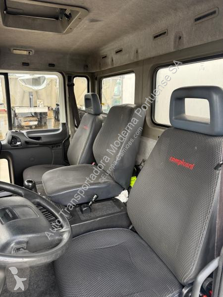 Camion Volvo 220