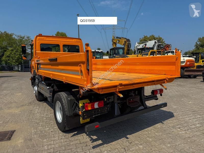 Vrachtwagen Mercedes 1530