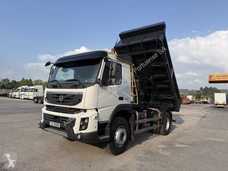 Camion Volvo 330