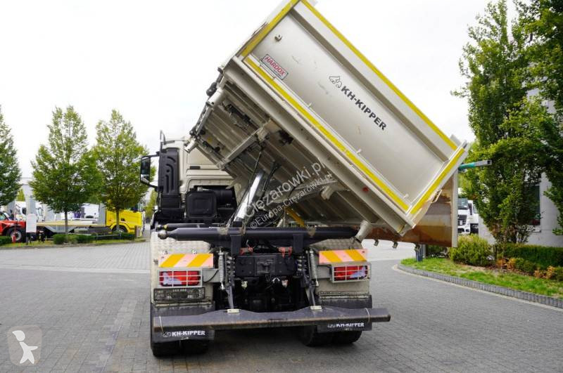 Camion MAN 33.480