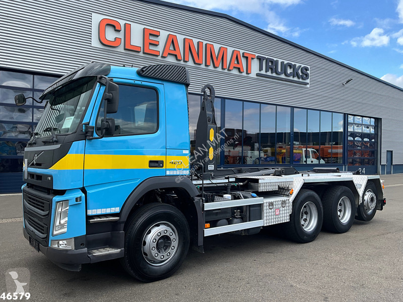 Camión Volvo 420 8x4 Euro 6 26 Ton haakarmsysteem