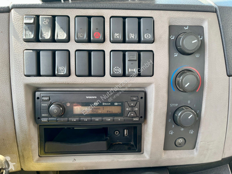 Camión Volvo FL 250 | Fassi...