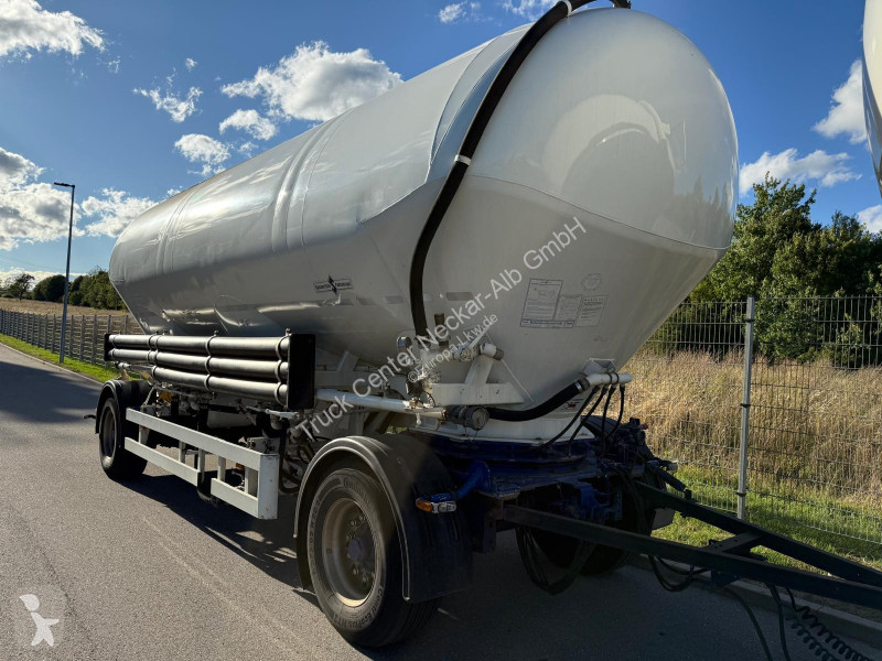 MAN TGX 6*2 SILOZUG SPITZER TOP truck
