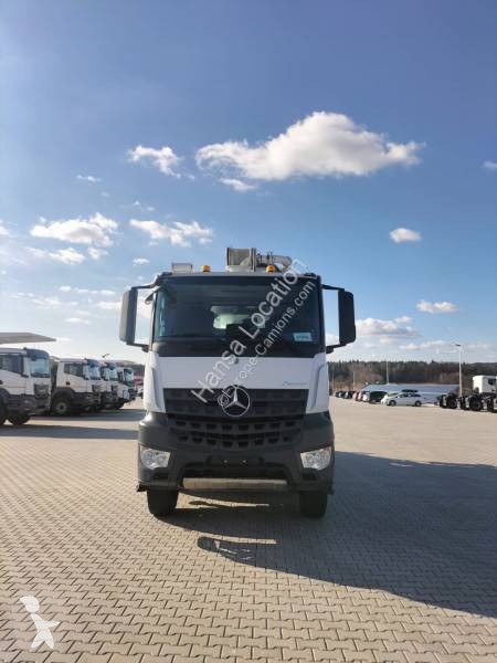 Camión Mercedes 3740