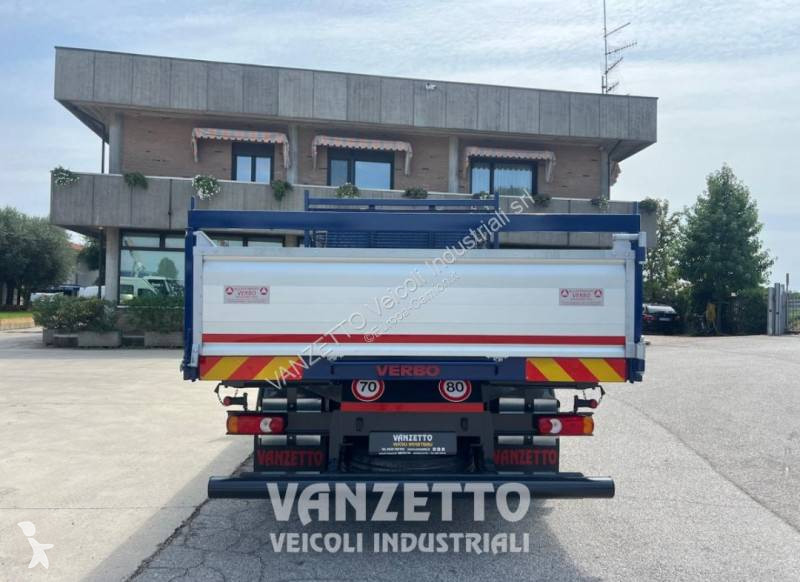 Kamion Iveco 120 EL 22