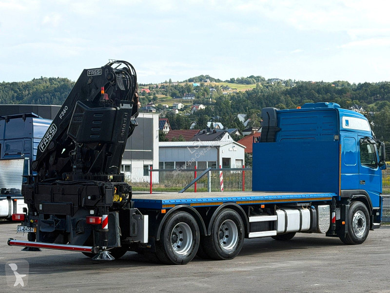 Camión Volvo 460 Platform 5,80 m FASSI...