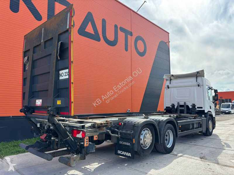Camión Scania P 500 6x2*4 9 TON FRONT AXE /...