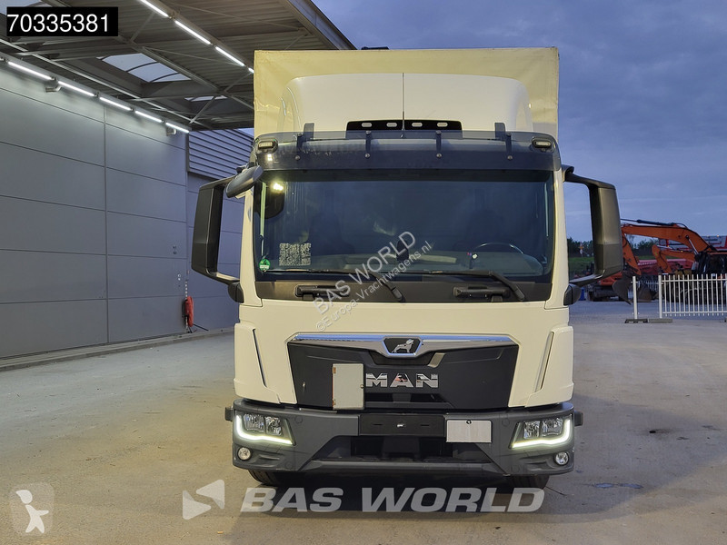 Camión MAN 12.250 4X2 12tonner 6-cylinder...