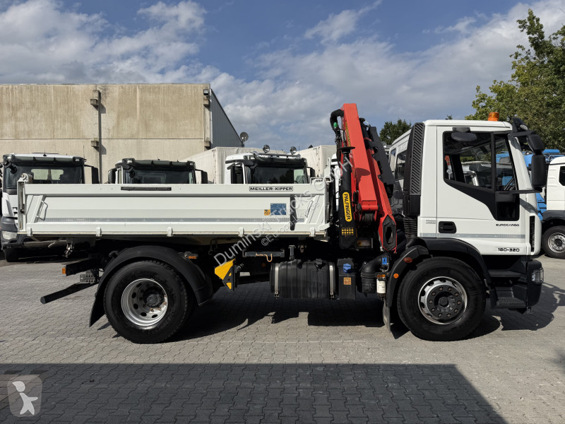 Camión Iveco EuroCargo 180-320 Kipper mit Kran...