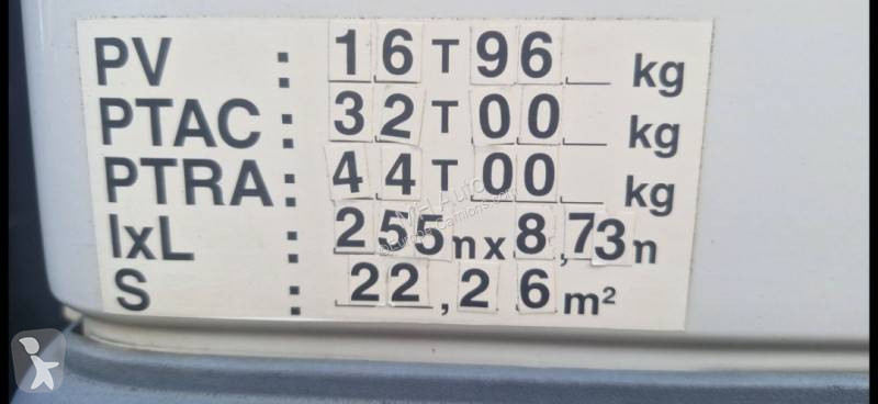 Mercedes 4144 truck