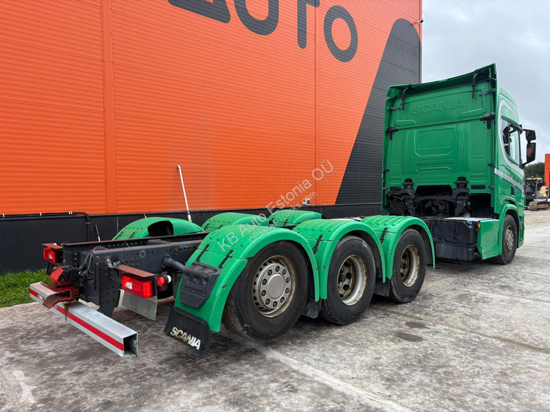 Camión Scania R 650 8x4*4 RETARDER / CHASSIS...