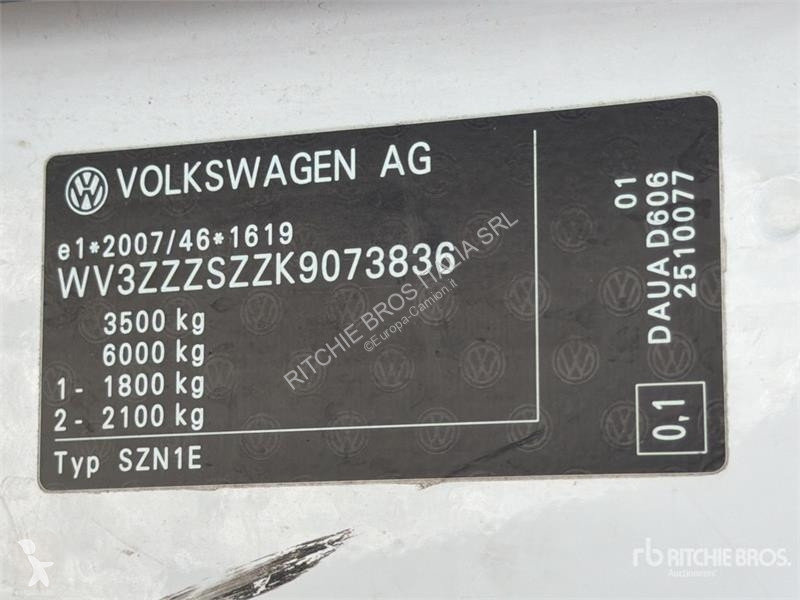 Volkswagen CRAFTER 35 Flatbed Truck truck