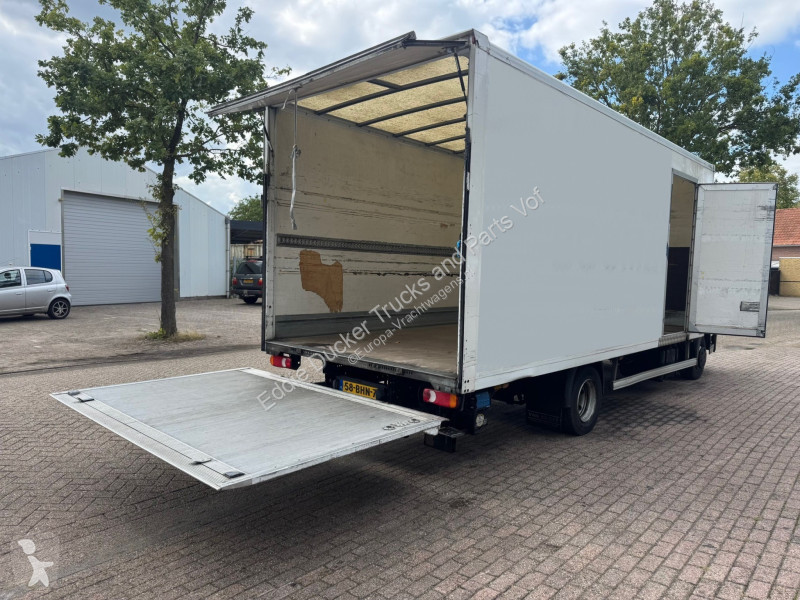 Kamion Renault D 7.5 EURO 6 / MANUAL