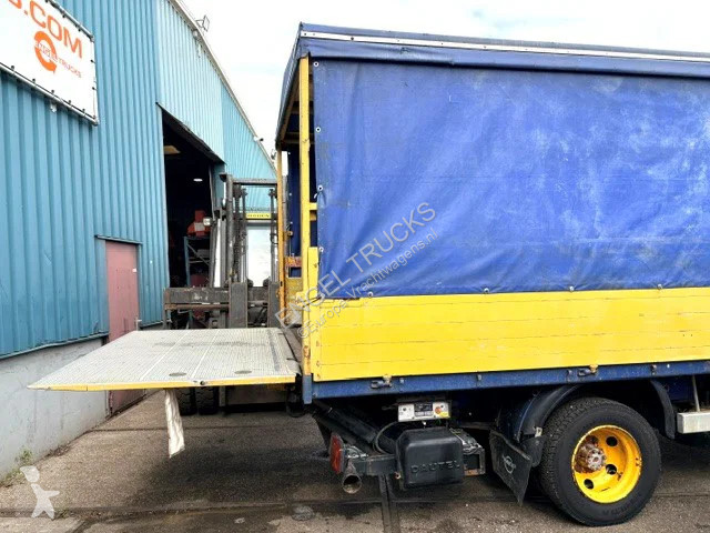 Kamion Mercedes LP 813 D WITH TENT BOX (MANUAL...