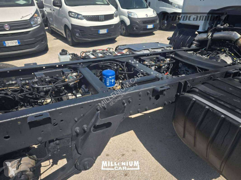Kamion Iveco 100E22 (2017) PASSO 3105