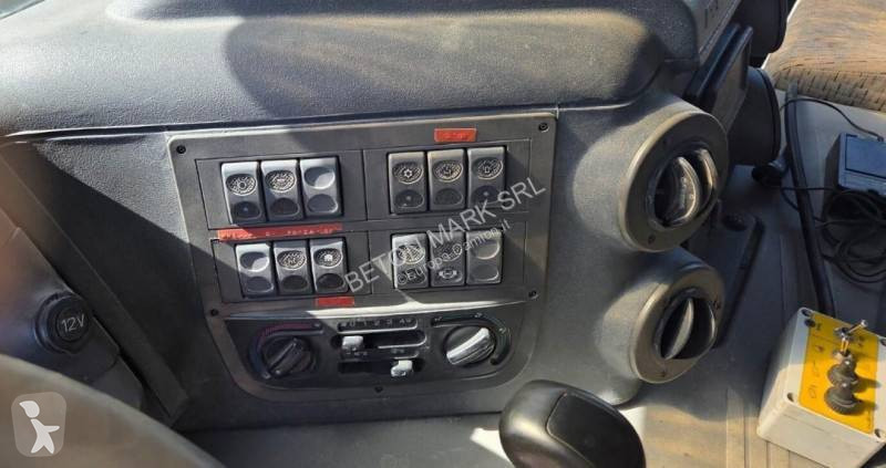 Astra  truck