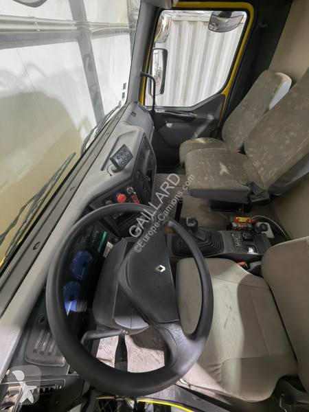 Renault 220 DCI truck