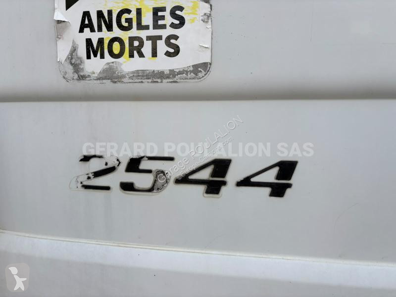 Kamion Mercedes 6X2 essieu relevable ACTR0S 2544