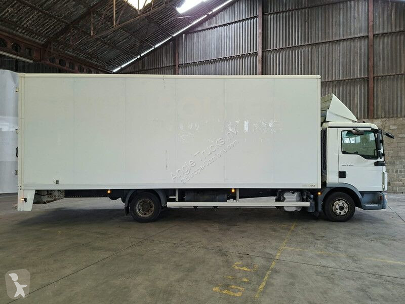 Kamion MAN TGL 8.220