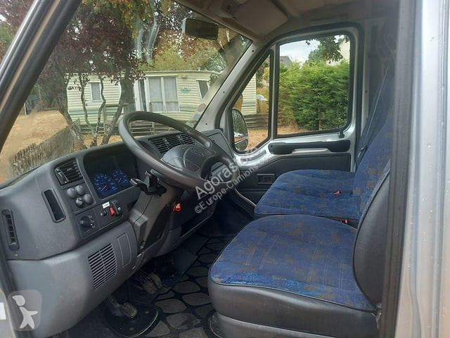 Vrachtwagen Peugeot