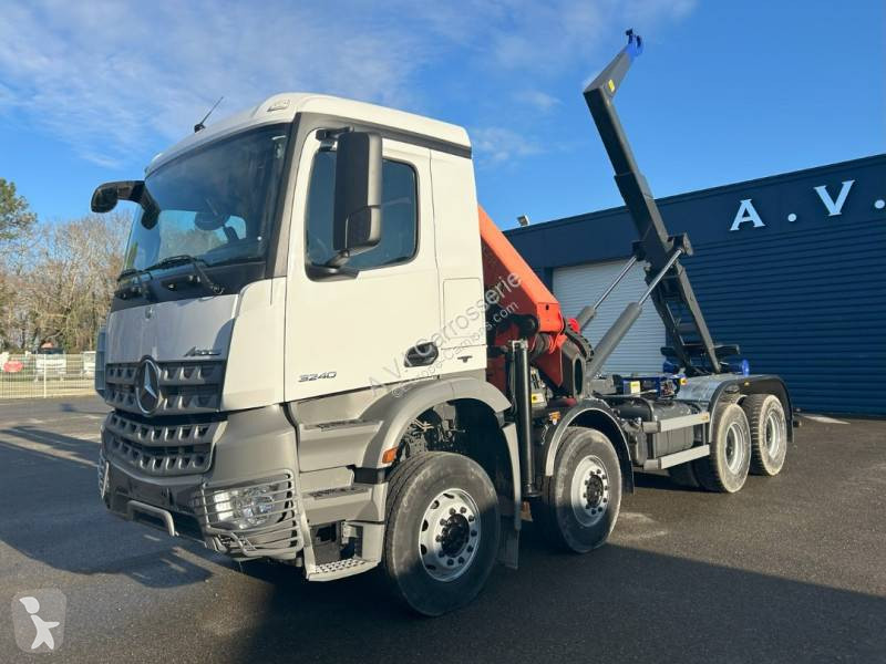 Mercedes 3240 truck