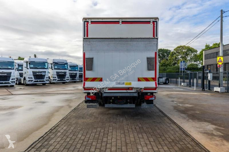 Kamion MAN 12.220 BL + DHOLLANDIA