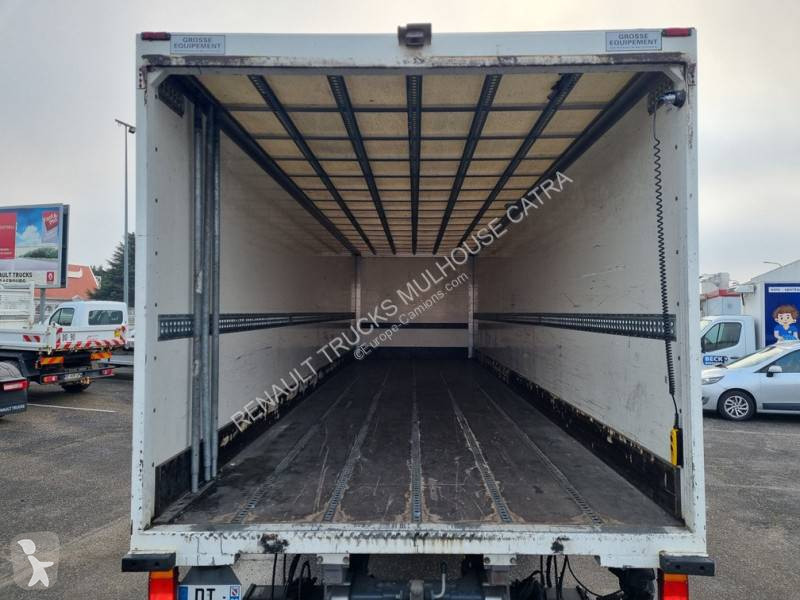Kamion Renault 320.19 DTI 8
