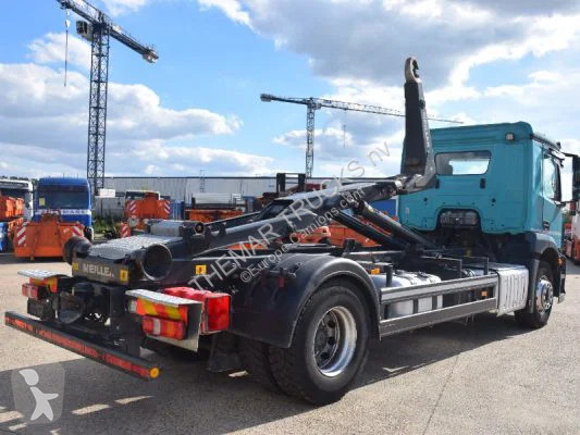 Kamion Mercedes 1835 Hooklift
