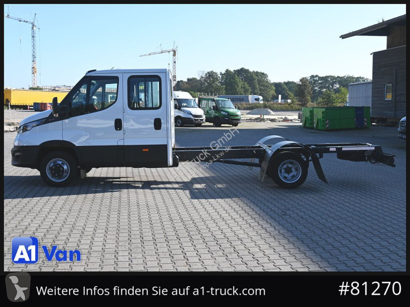 Camión Iveco Daily 50C18 Doka Fahrgestell,...