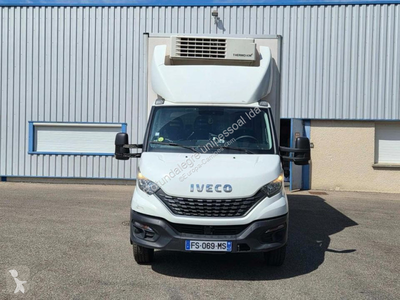 Furgoneta Iveco 35C8