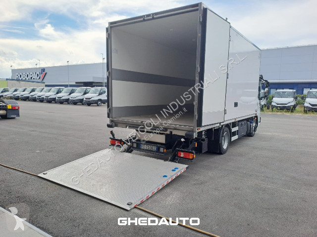 Teherautó Iveco Eurocargo EUROCARG0 90 220 CON...