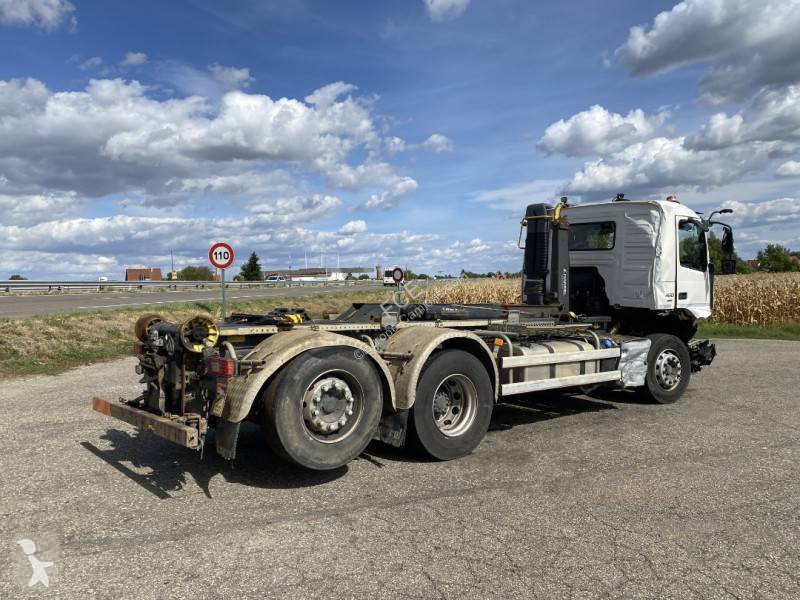 Teherautó Volvo 460