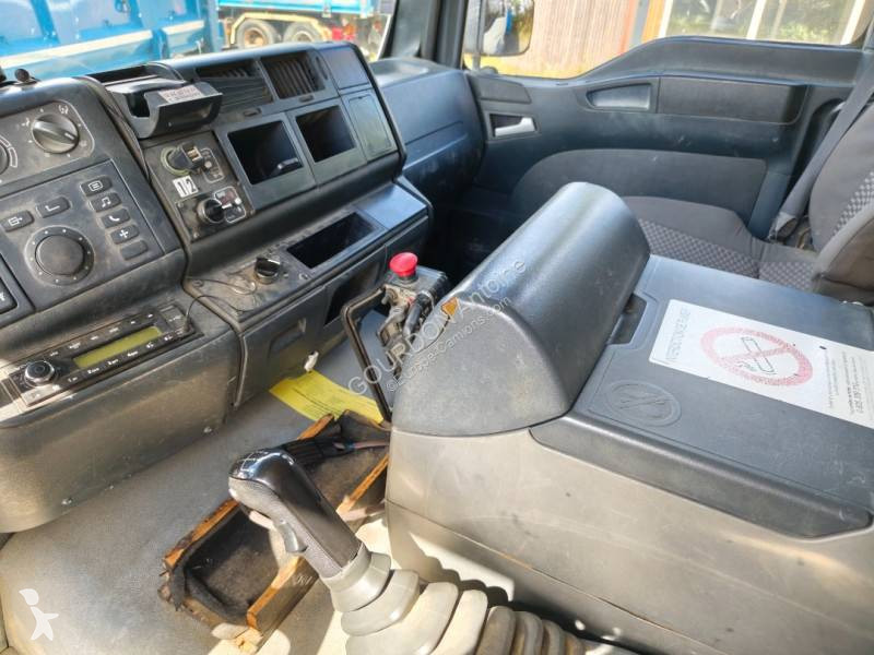 MAN 26.350 truck