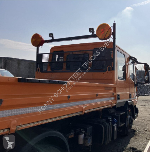 Camión Iveco ML100E21 4x2 Doka ML100E21 4x2...