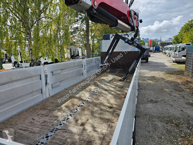Camion Volvo 460 8x2 Tridem*Baustoff, Fassi...