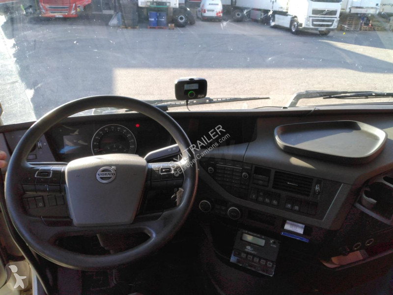 Teherautó Volvo 540 – Porteur châssis-cabine –...
