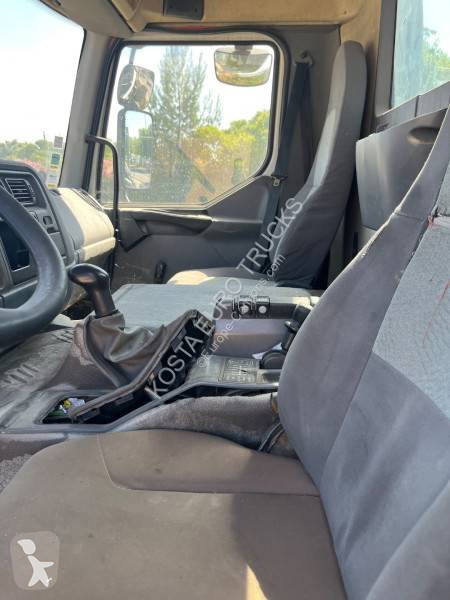 Teherautó Renault 270 DCI