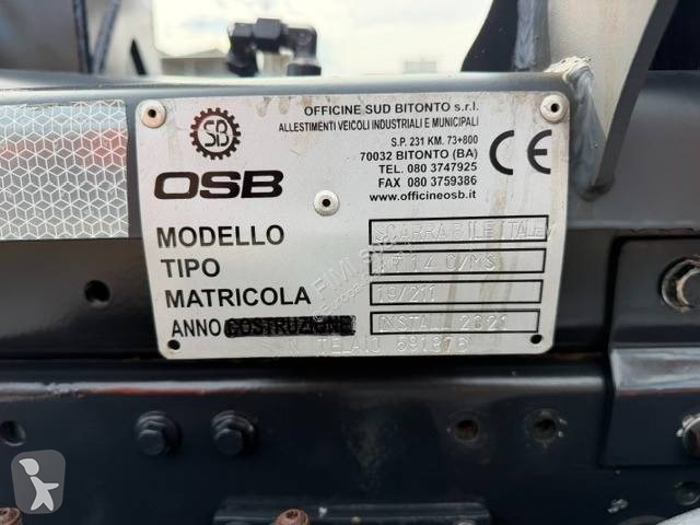 Camión Iveco 160 E 25