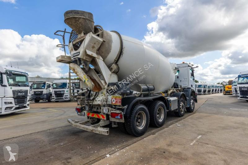 Camión Mercedes  AROCS 3240 BB + HARDOX 9m3