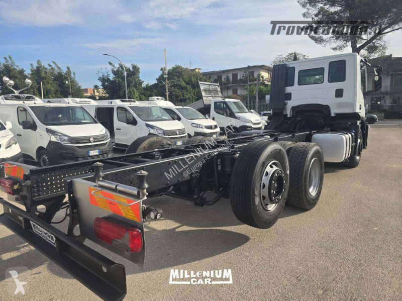 Camión Iveco XWAY 480 MOTRICE (2020) PASSO 3800...